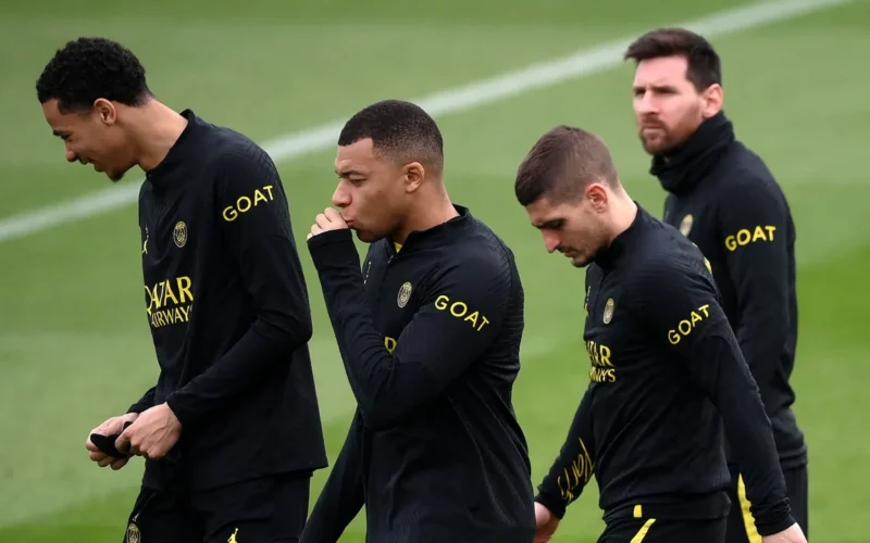 هوغو إكيتيكي يكشف كواليس اللعب بجانب ميسي ومبابي ونيمار في باريس سان جيرمان